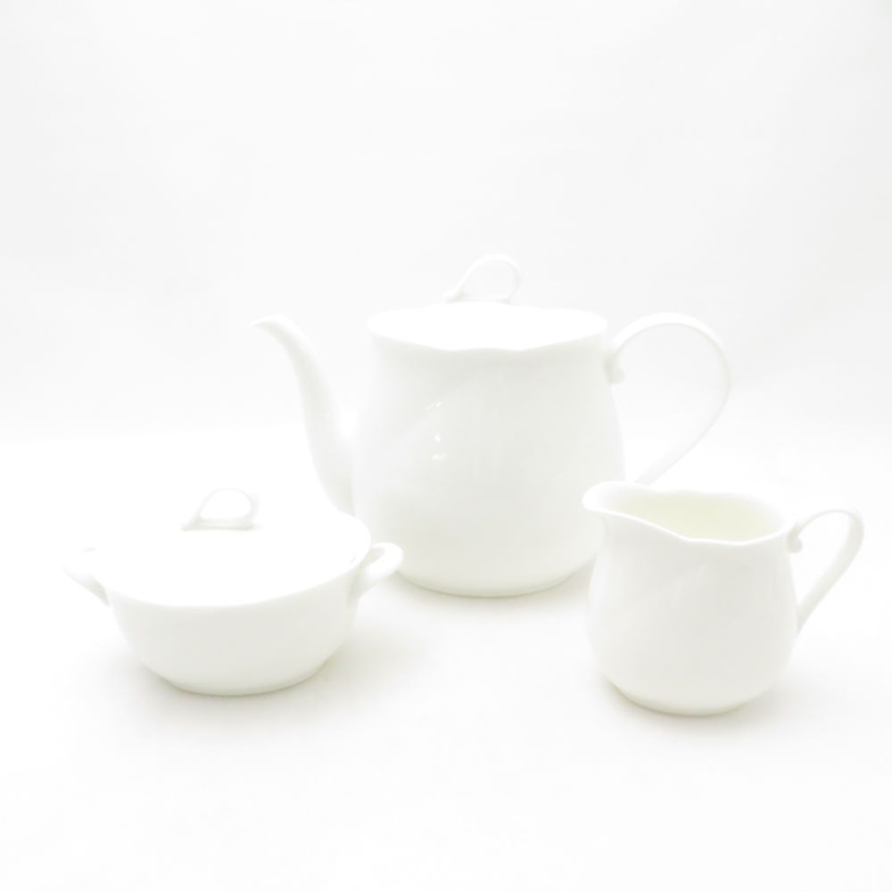 美品 Noritake ノリタケ ENSEMBLE WHITE アンサンブルホワイト ティーポット＆クリーマー＆シュガーポット 3点 ティーセット 茶器 ミルク クリーム 砂糖 SC9670A1 【中古】