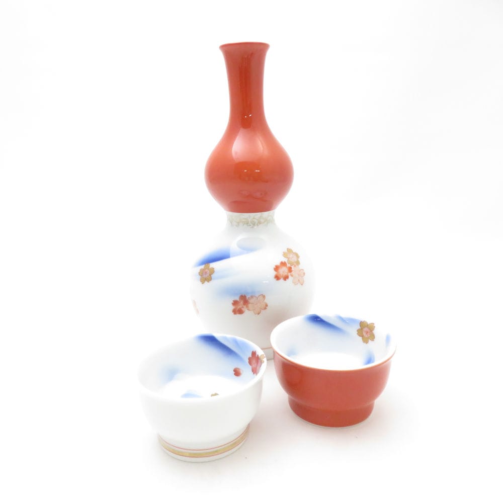 未使用 Fukagawa Seiji 深川製磁 花は桜 二人具酒器 3点 セット 徳利 猪口 花柄 SC10267Q1 【中古】