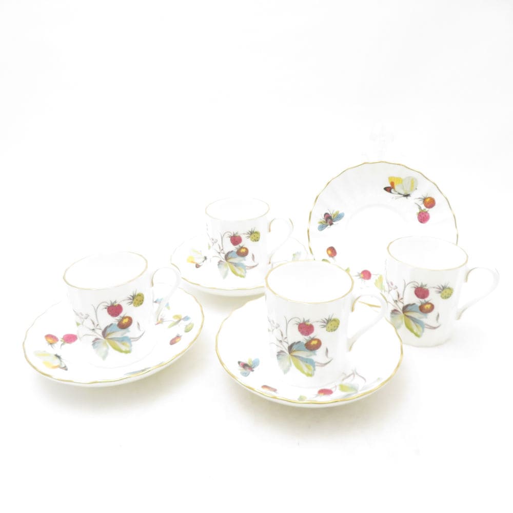 美品 ROYAL WORCESTER ロイヤルウースター ストロベリーフェア デミタスカップ＆ソーサー 4客 セット 金彩 コーヒー 珈琲 SU13856E2 【中古】