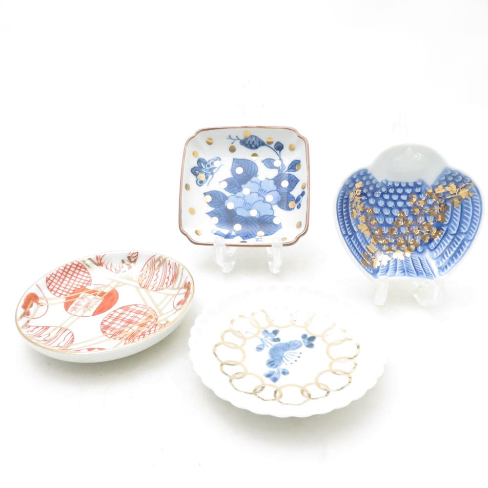 美品 amabro アマブロ MAME 丸散赤丸 脹雀形皿 牡丹蝶文角皿 椿紋輪花 小皿 4枚 セット 豆皿 金彩 SM5106J1 【中古】