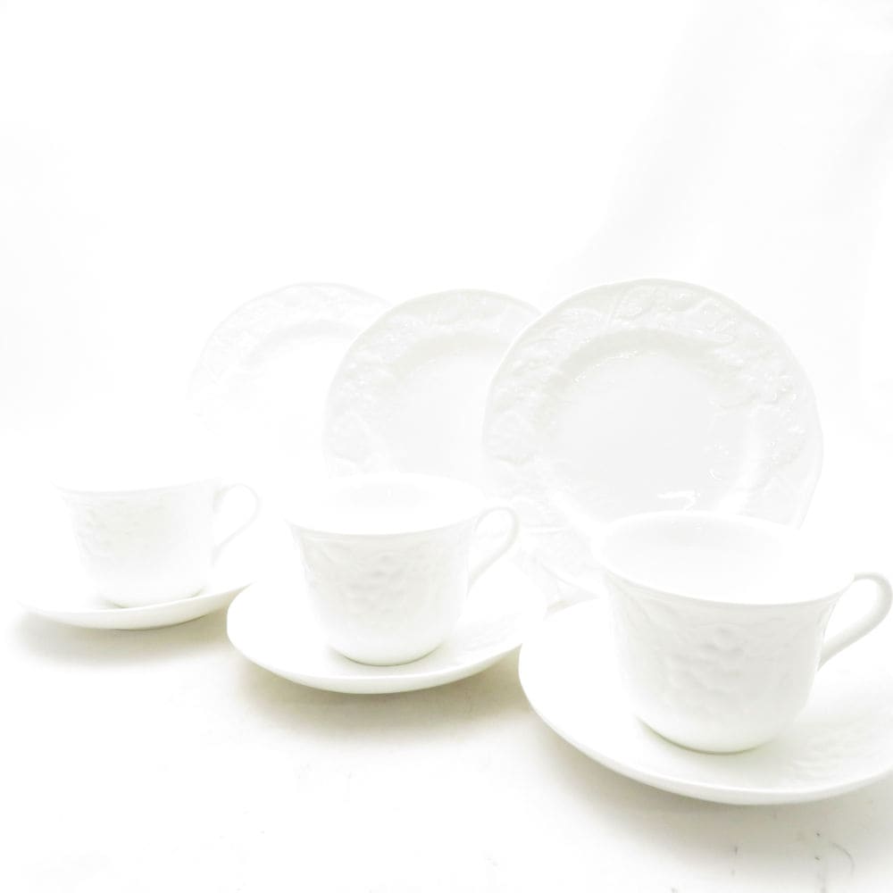WEDGWOOD ウェッジウッド ストロベリー＆バイン ティーカップ＆ソーサー 中皿 6点 セット 17cmプレート 黒壺 旧刻印 SC10750X2 【中古】