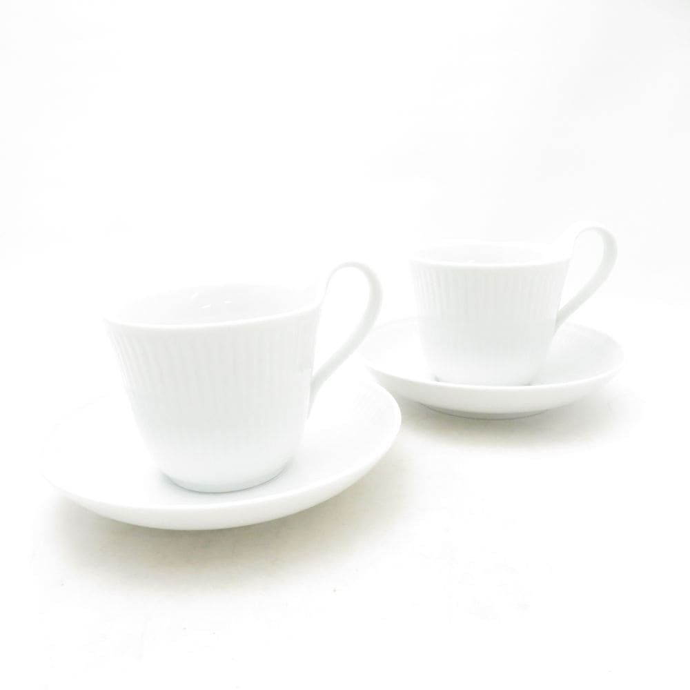 美品 ROYAL COPENHAGEN ロイヤルコペンハーゲン ホワイトフルーテッド ハイハンドル カップ＆ソーサー 2客 ペア SM5148U2 【中古】