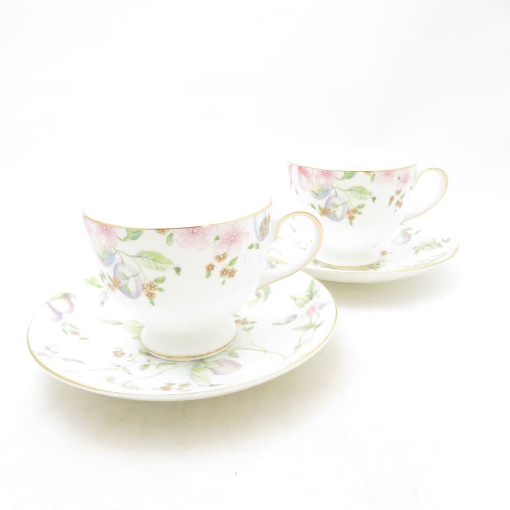 美品 WEDGWOOD ウェッジウッド スウィートプラム ティーカップ＆ソーサー 2客 ペア リー 花柄 SC11004U1 【中古】