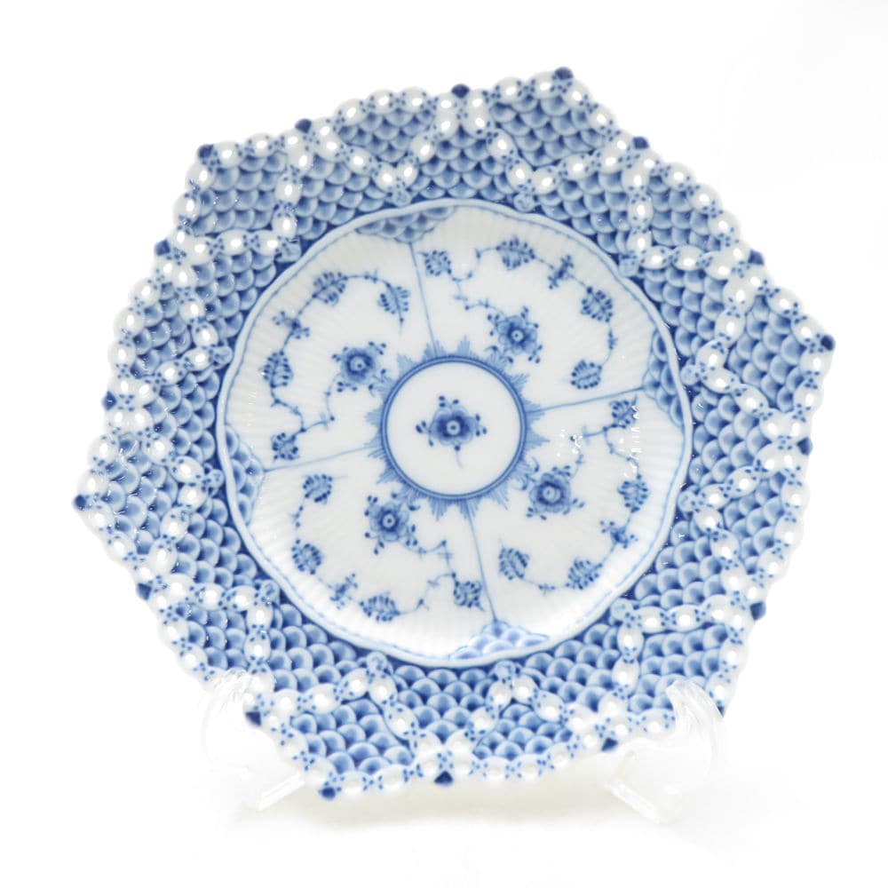 美品 ROYAL COPENHAGEN ロイヤルコペンハーゲン ブルーフルーテッドフルレース 中皿 1枚 ダブルレース 21cmプレート デンマーク製 SC10776B1 【中古】