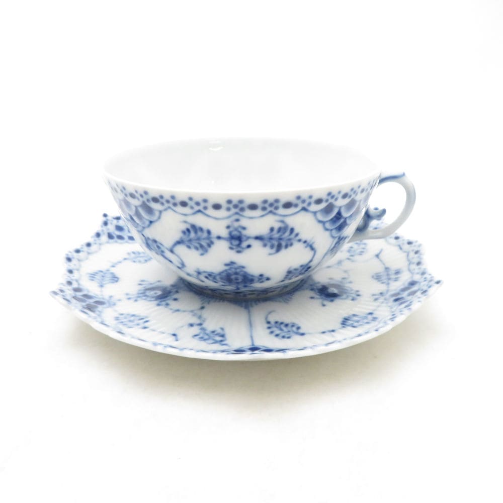 ROYAL COPENHAGEN ロイヤルコペンハーゲン ブルーフルーテッドフルレース ティーカップ＆ソーサー 1客 デンマーク製 SC10783B1 【中古】