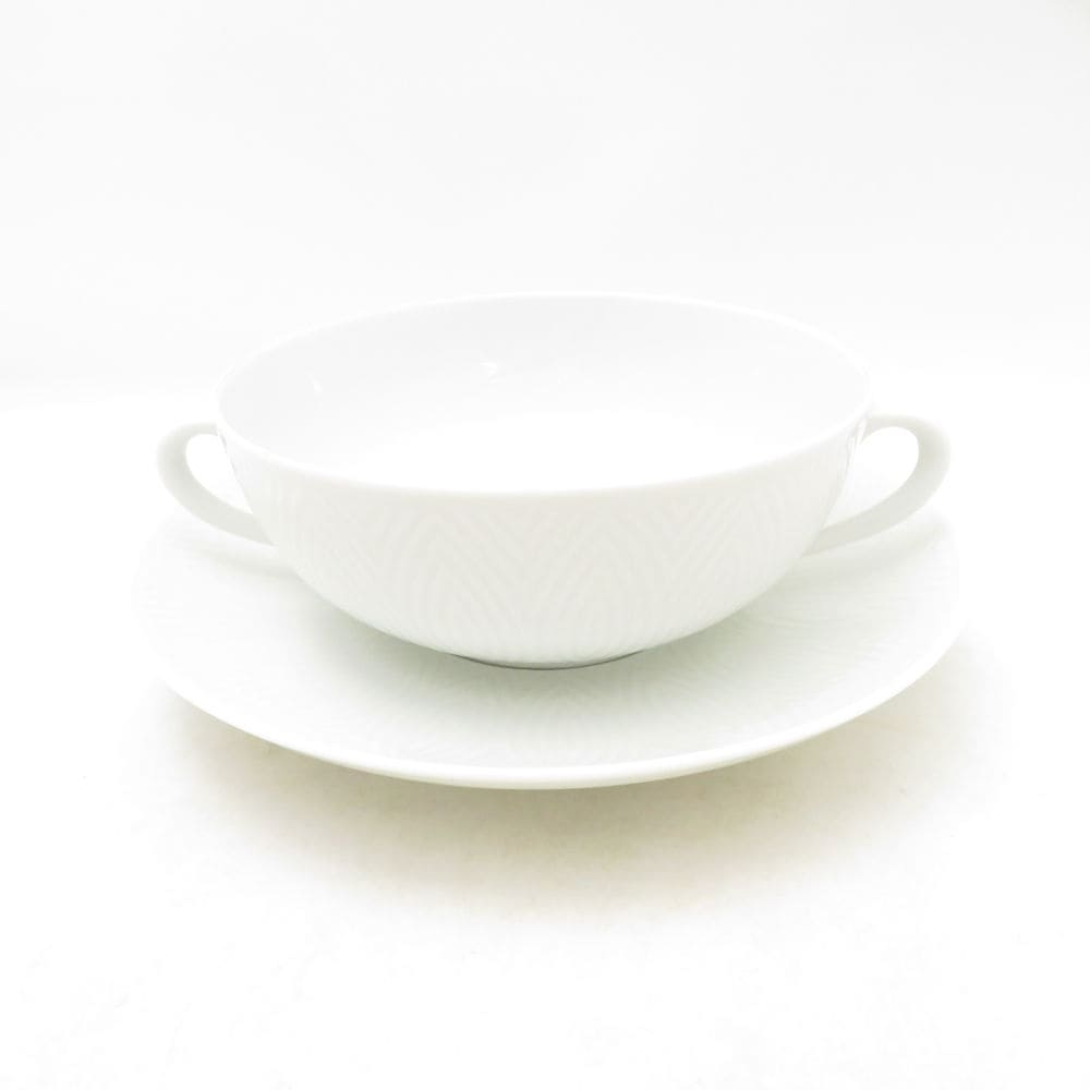 美品 ROYAL COPENHAGEN ロイヤルコペンハーゲン SALTO アクセル・サルト スープカップ＆ソーサー 1客 ダブルハンドル 白磁 希少 レア SU13915V2 【中古】