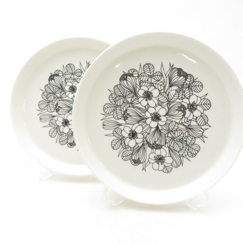美品 ARABIA アラビア クロッカス 中皿 2枚 ペア 19cmプレート 北欧 SO3921E1 【中古】