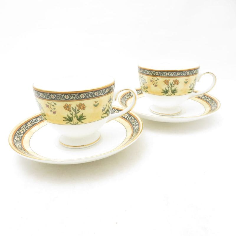 美品 WEDGWOOD ウェッジウッド インディア ティーカップ＆ソーサー 2客 ペア リー 金彩 英国 黒壺ロゴ SU14250D1 【中古】