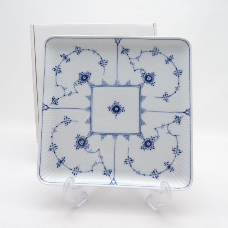未使用 ROYAL COPENHAGEN ロイヤルコペンハーゲン ブルーフルーテッドプレイン 中皿 20cmプレート スクエアディッシュ SN546C2 【中古】