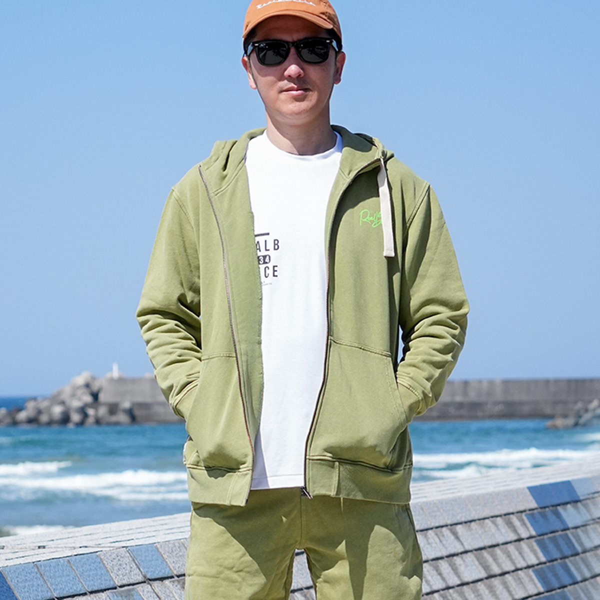 R SPRAY PIGMENT ZIP PARKA