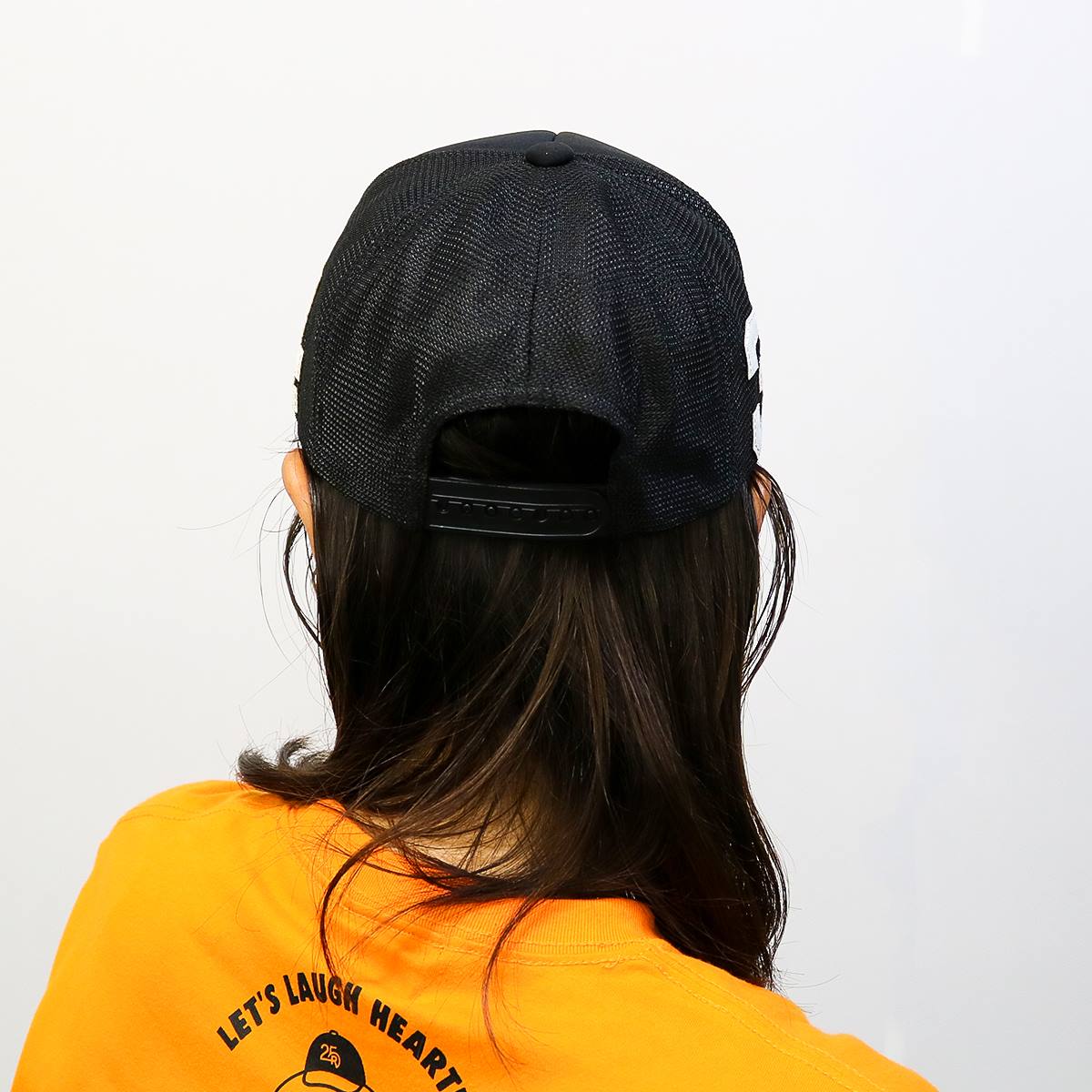 ENAMEL PATCH MESH CAP