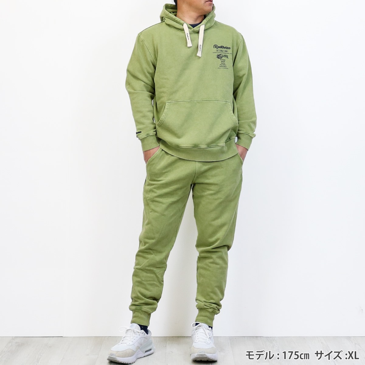 SIMPLE PIGMENT PULL PARKA