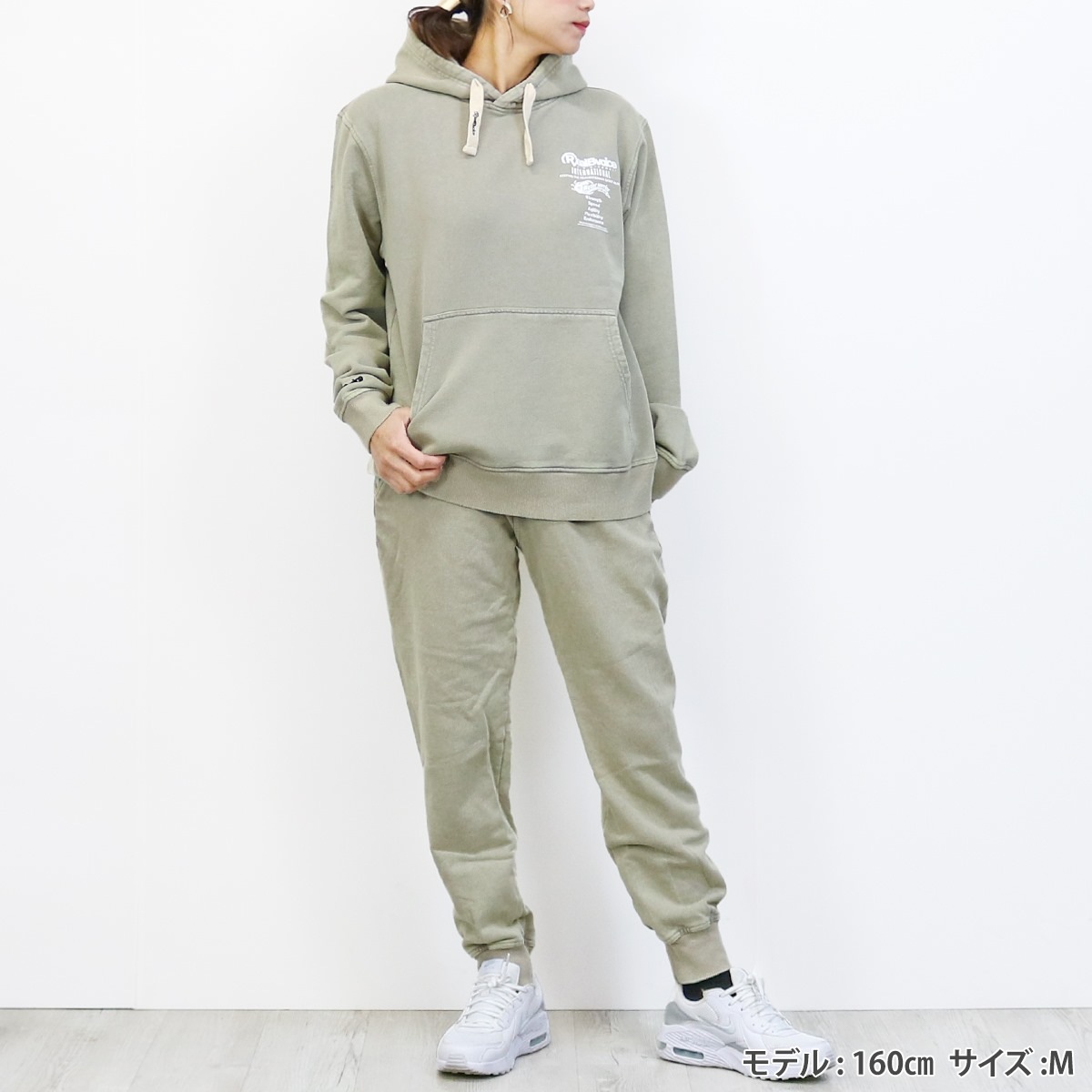 SIMPLE PIGMENT PULL PARKA