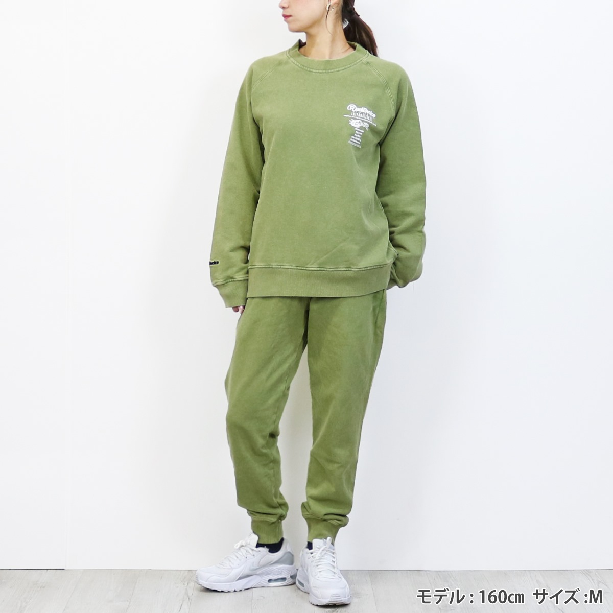 SIMPLE PIGMENT CREW SWEAT