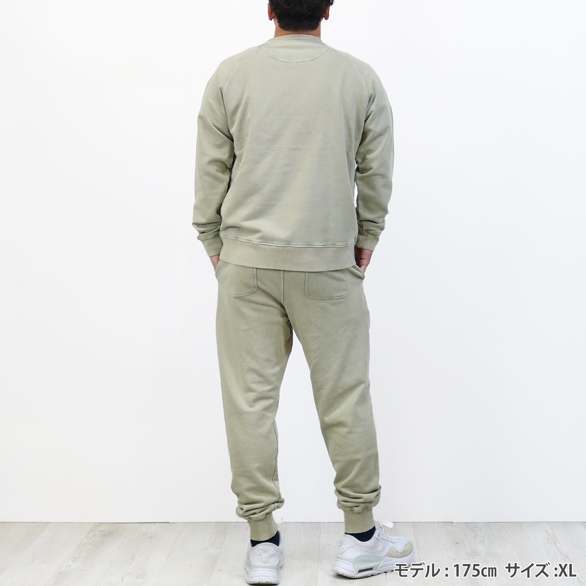 SIMPLE PIGMENT CREW SWEAT