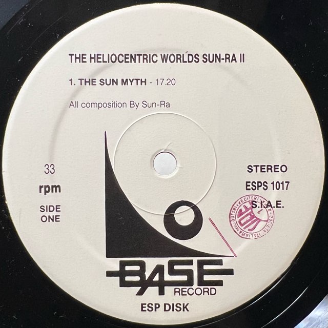 洋楽 The Heliocentric Worlds Of Sun Ra, Vol.2 The Heliocentric Worlds of Sun Ra, vol. 2 - Single by Sun Ra | Spotify