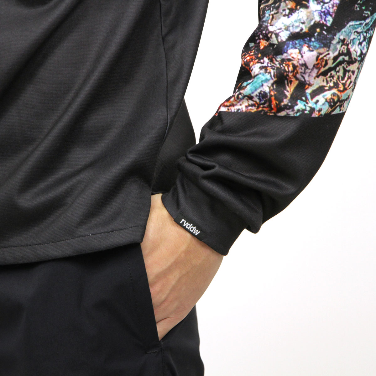 ��С����� ����T ��� ��������Ź REVERSAL ĹµT����� BLACK GLITTER DRY LONG SLEEVE rv19aw018b BLACK