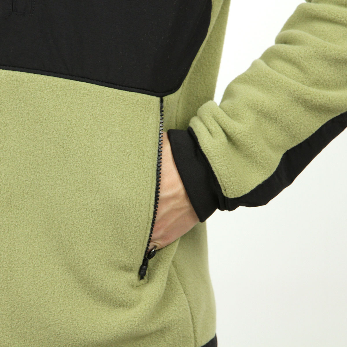 �Ρ����ե����� ���㥱�å� ��� ������ THE NORTH FACE �ե꡼�����㥱�å� �������� DENALI 2 FLEECE JACKET TUMBLEWEED GREEN/TNF BLACK A14B B1C C1D D4E E08F