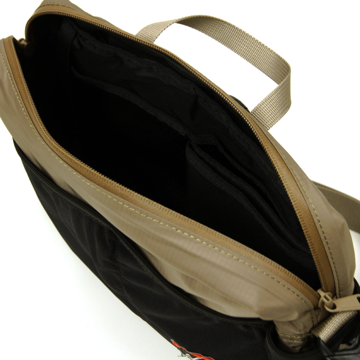 �ʥ� ��� ��ǥ����� ���������Хå� ��������Ź NANGA �ƥ�ץ� �������� �� NANGA��TEMPRA AURORA SHOULDER BAG COYOTE NA2454-3A508-Z COYOTE