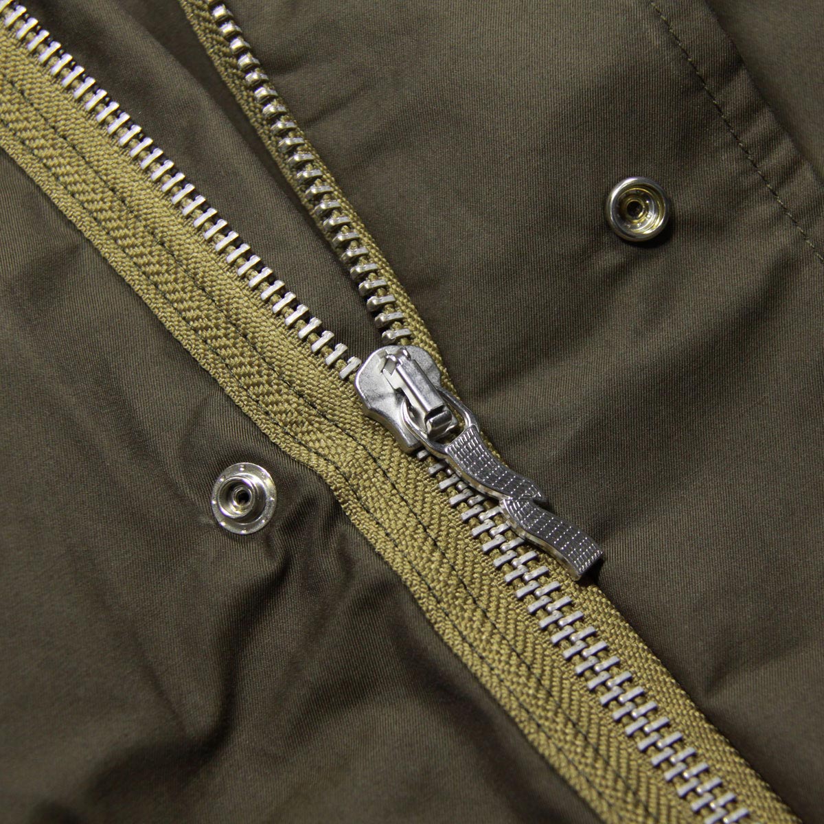 �̡��ǥ��������� �������� ��� ��������Ź Nudie Jeans ��å������� KAJJAN WAXED PARKA JACKET OLIVE G03 160690 A62B B1C C1D D4E E08F