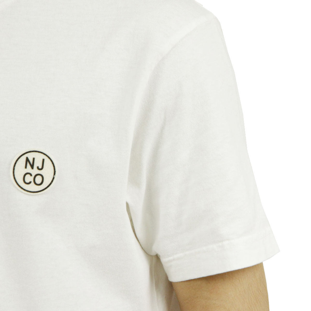 ̡ǥ T  Ź Nudie Jeans ȾµT ̵ UNO NJCO CIRCLE CREW TEE CHALK WHITE W47 131680 A62B B1C C1D D1E E01F