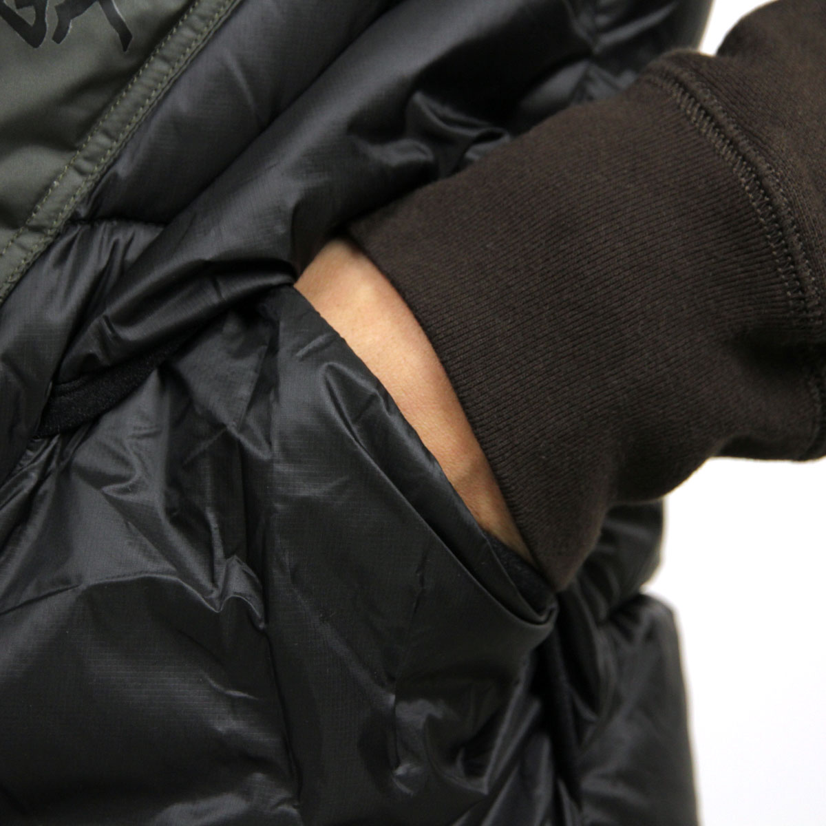 ʥ NANGA Ź   ٥ MAZENO RIDGE VEST BLACK A16B B1C C1D D4E E13F