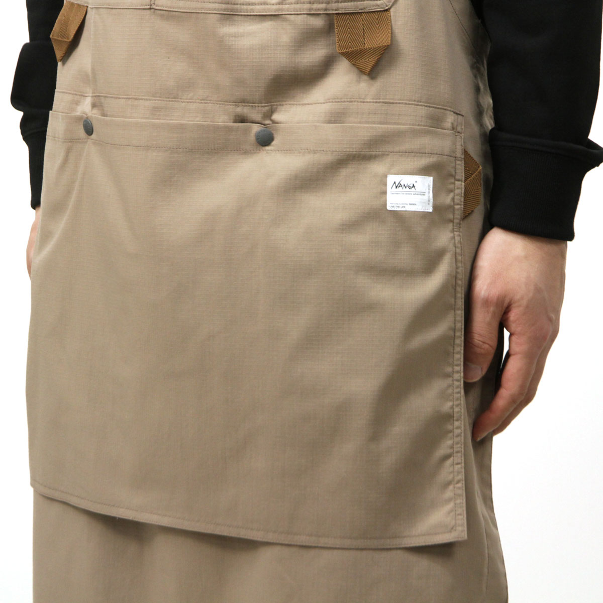 �ʥ� ��� ��ǥ����� ���ץ��� ��������Ź NANGA �����ȥɥ� ��ǳ�Ǻ� HINOC RIPSTOP UT APRON N2500-1Z201A MOC MOCHA