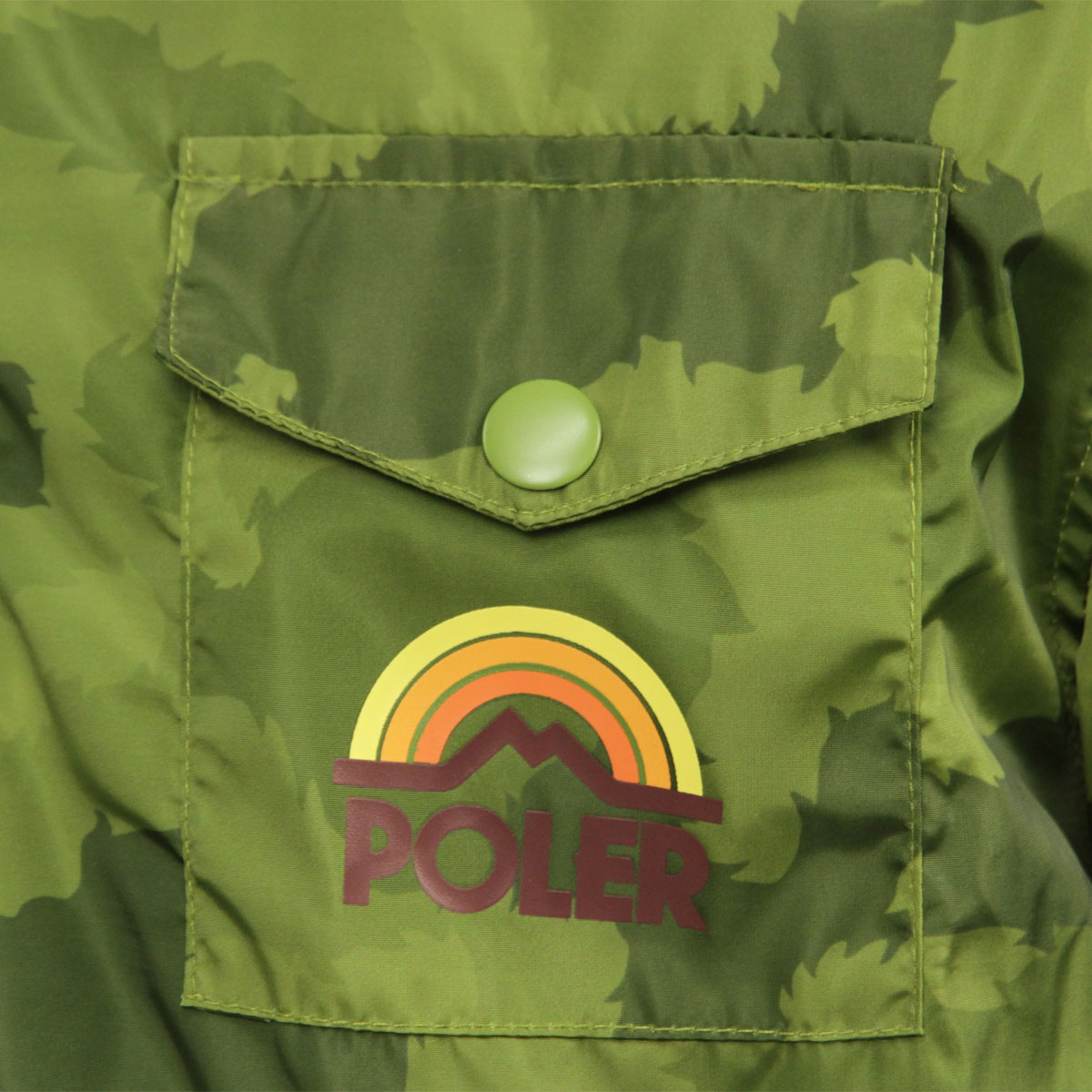 �ݡ��顼 �������� ��� ��������Ź POLER ���㥱�å�  ���������㥱�å� MTN. RAINBOW COACHES JACKET 21620002-GCO GREEN FURRY CAMO A79B B1C C1D D4E E05F