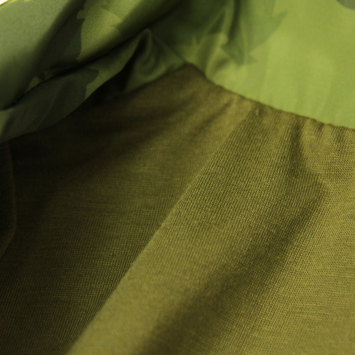 �ݡ��顼 �������� ��� ��������Ź POLER ���㥱�å�  ���������㥱�å� MTN. RAINBOW COACHES JACKET 21620002-GCO GREEN FURRY CAMO A79B B1C C1D D4E E05F