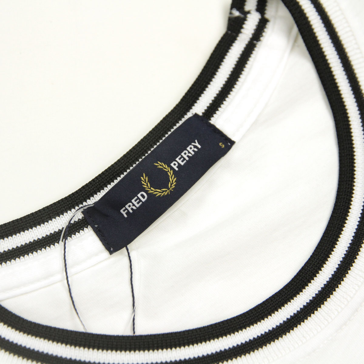 եåɥڥ꡼  ȾµT Ź FRED PERRY 롼ͥå ݥ  TWIN TIPPED SHORT SLEEVE T-SHIRT M1588 100 WHITE