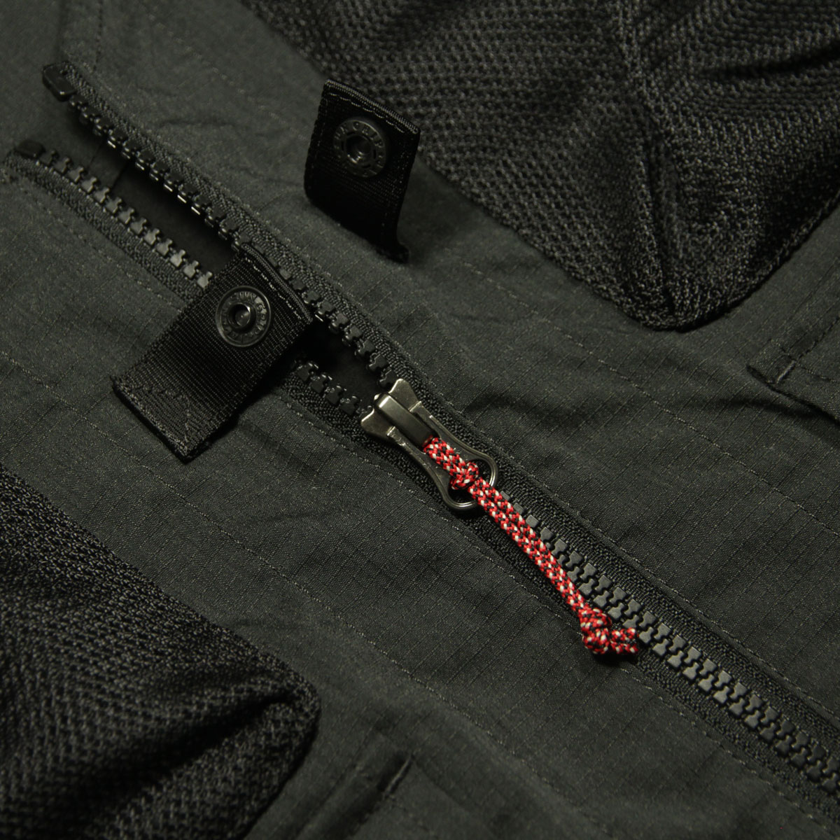 �ʥ� ��� �٥��� ��������Ź NANGA �����ȥɥ� ��åץ��ȥå� HINOC RIPSTOP FIELD VEST NW2421-1E204-A BLK BLACK  A16B B1C C1D D4E E13F