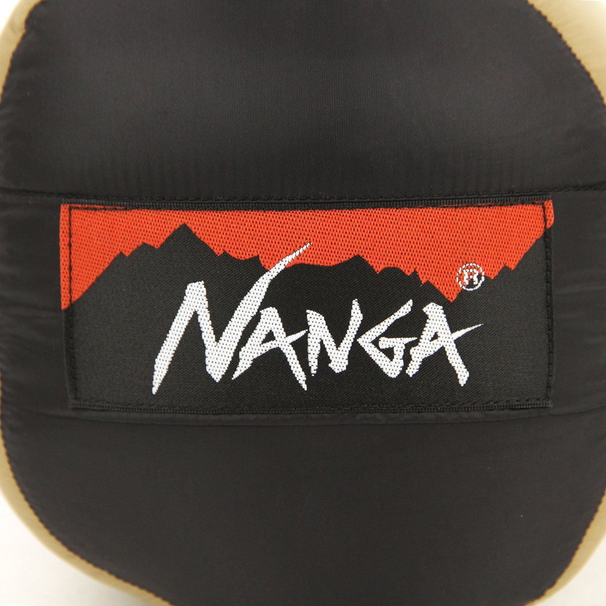 �ʥ� ���� ��������Ź NANGA �ޥߡ������� MOUNTAIN LODGE BAG 200 BLK BLACK ���꡼�ԥ󥰥Хå� ������ ���� ������ 180�� ������ 585g ���󥰥륭��ȹ�¤ ��Ŭ���Ѳ����ܰ�7���11�� A16B B3C CAD D4E E13F