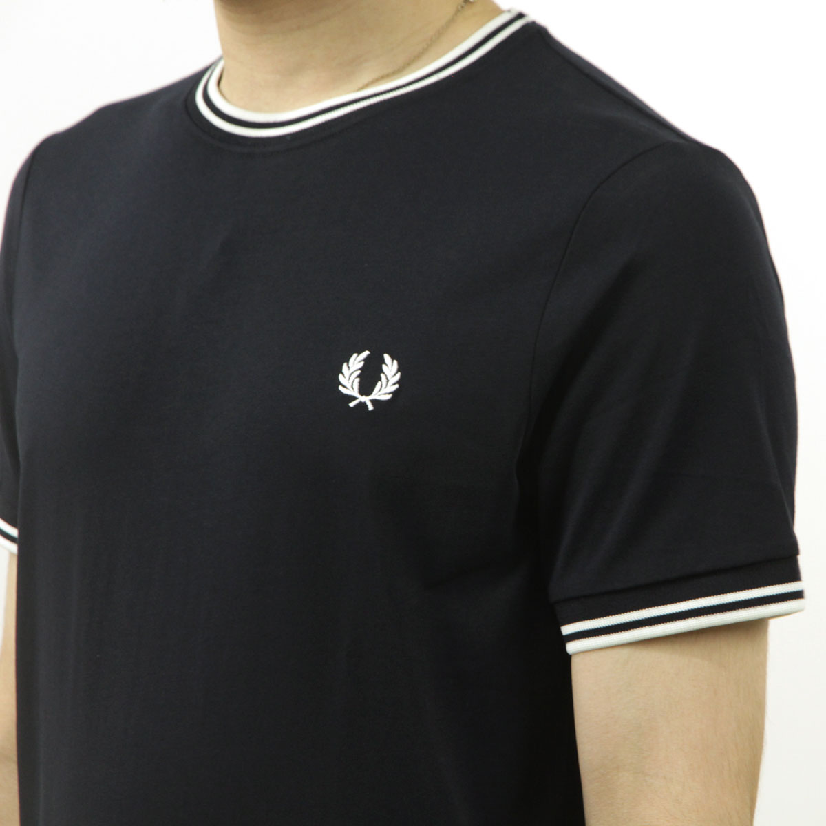 �ե�åɥڥ꡼ ��� ȾµT����� ��������Ź FRED PERRY ���롼�ͥå� ���ݥ���� ���� TWIN TIPPED SHORT SLEEVE T-SHIRT M1588 795 NAVY