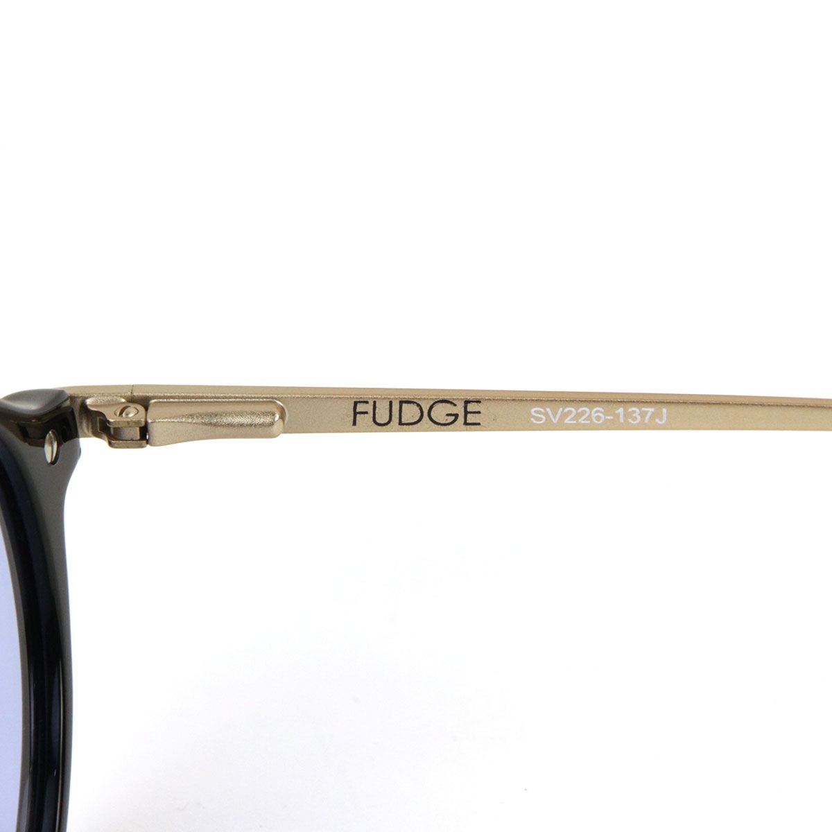 С SABRE Ź 󥰥饹 ᤬ THE FUDGE BLACK-MATTE GOLD METAL FRAME LIGHT BLUE LENS SUNGLASS SV226-137J A55B B3C C3D D1E E13F