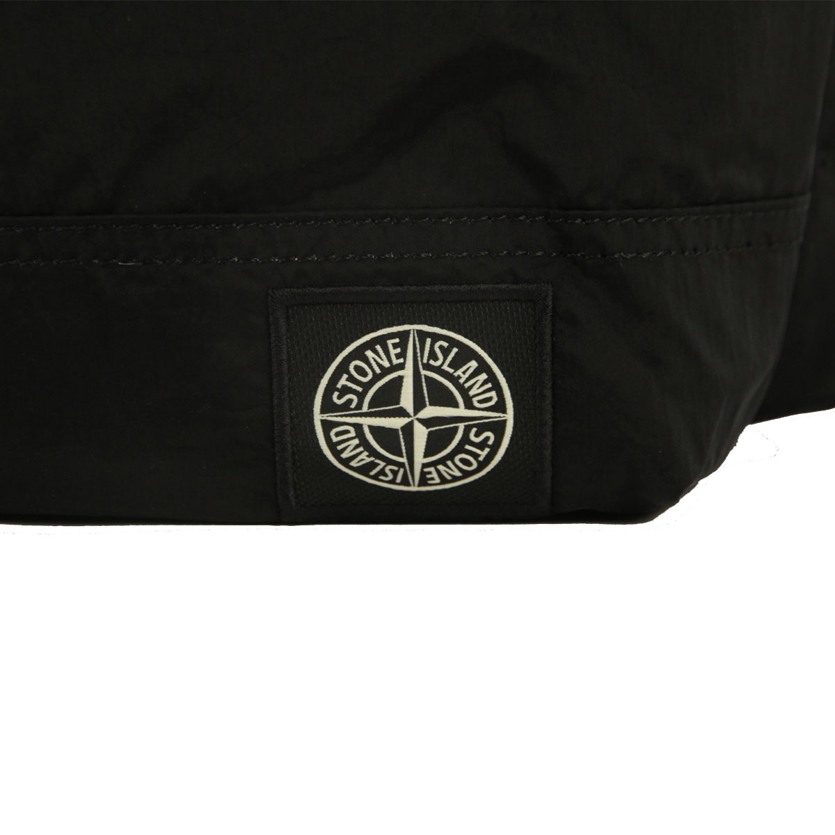 ���ȡ��󥢥����� ��� ��ǥ����� �Хå��ѥå� ������ STONE ISLAND �ʥ����� �� ���å����å� �ե���ȥݥ��å� �����㥹���֥�ѥåɥ��ȥ�å� COATED NYLON METAL IN ECONYL BACKPACK 18L BLACK 9200010 V0029