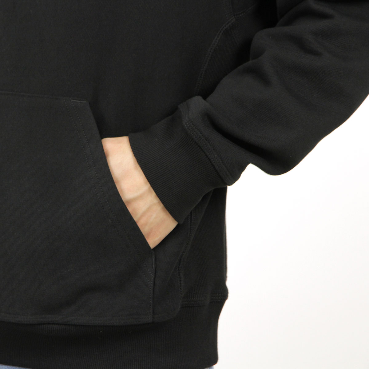 �����ϡ��� �ѡ����� ��� ������ CARHARTT WIP �������åȥץ륪���С��ѡ����� HOODED AMERICAN SCRIPT SWEATSHIRT BLACK I028279 89XX AB0B B1C C1D D5E E13F