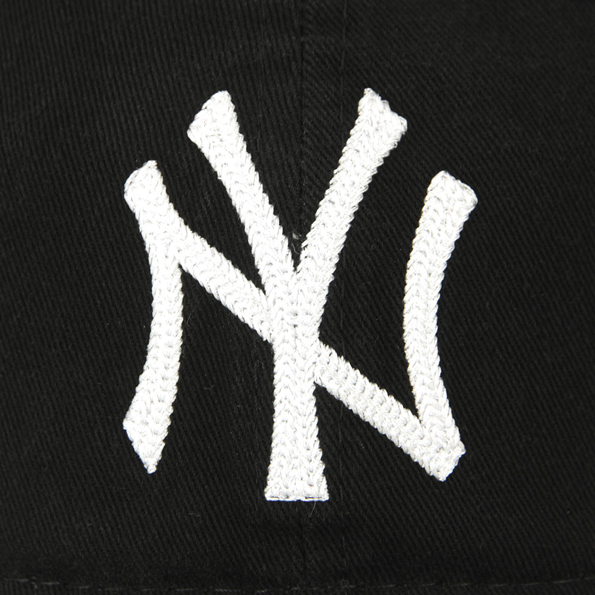�˥塼���� ��� ��ǥ����� ����å� ������ NEW ERA �˥塼�衼������󥭡��� ˹�� �������󥹥ƥå� NEW ERA 9TWENTY MLB CHAIN STITCH NEW YORK YANKEES BLACK-WHITE