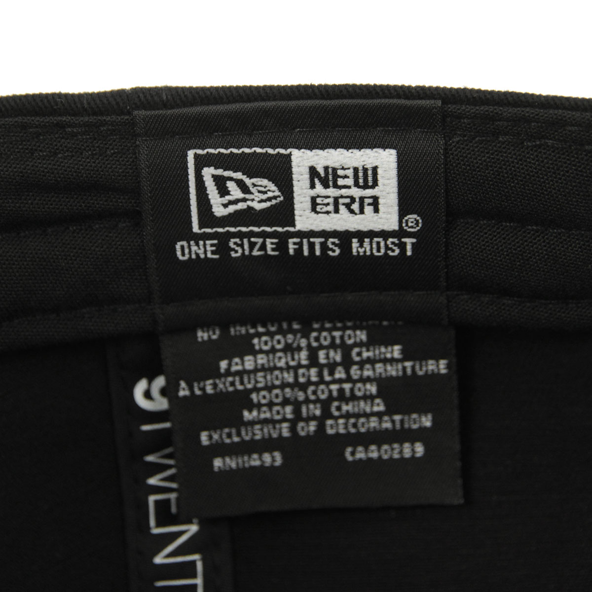 �˥塼���� ��� ��ǥ����� ����å� ������ NEW ERA �˥塼�衼������󥭡��� ˹�� �������󥹥ƥå� NEW ERA 9TWENTY MLB CHAIN STITCH NEW YORK YANKEES BLACK-WHITE
