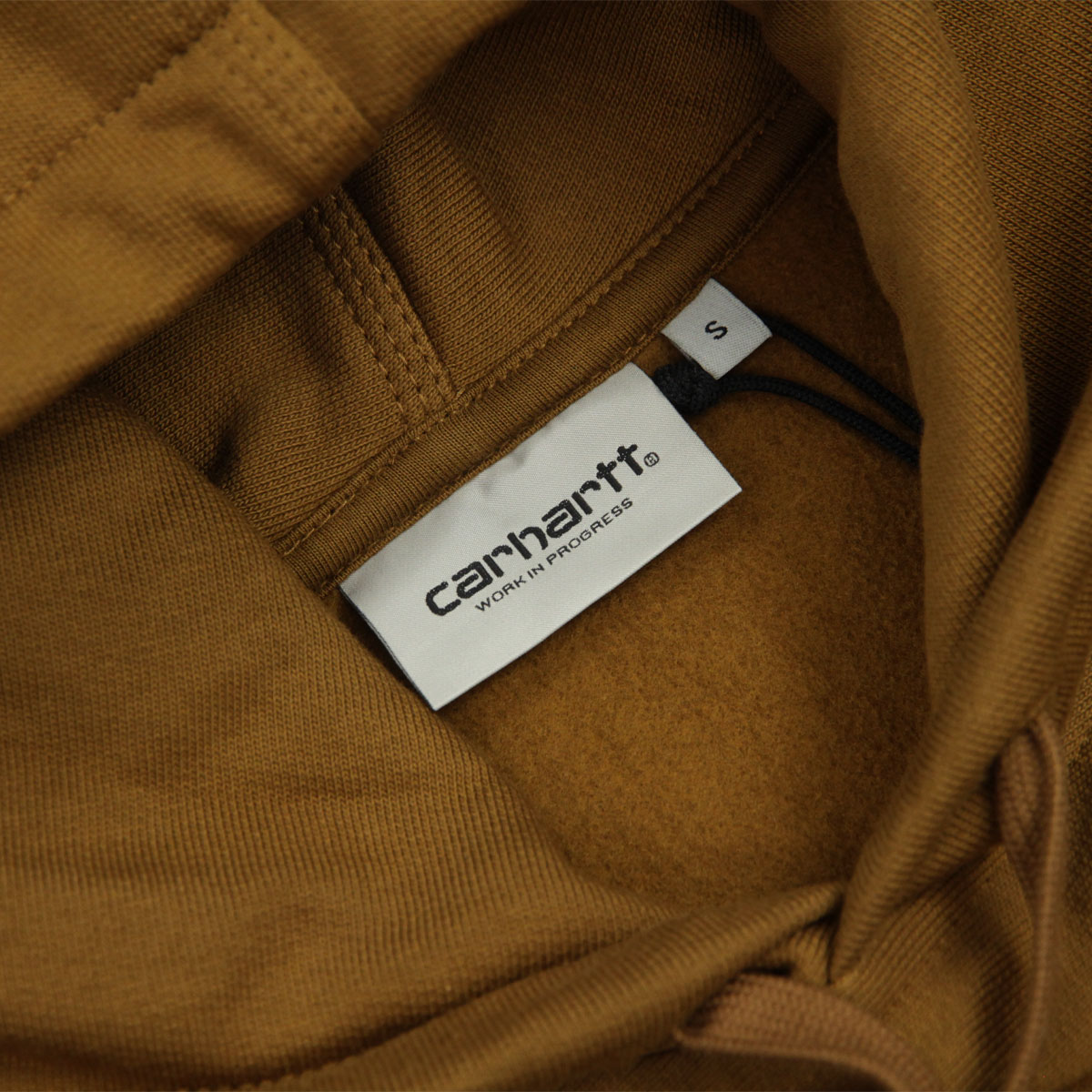 �����ϡ��� ��� �ѡ����� ������ CARHARTT WIP �ץ륪���С� ���� �ա��ǥ��� HOODED AMERICAN SCRIPT SWEATSHIRT MARRONE HAMILTON I028279  AB0B B1C C1D D5E E04F