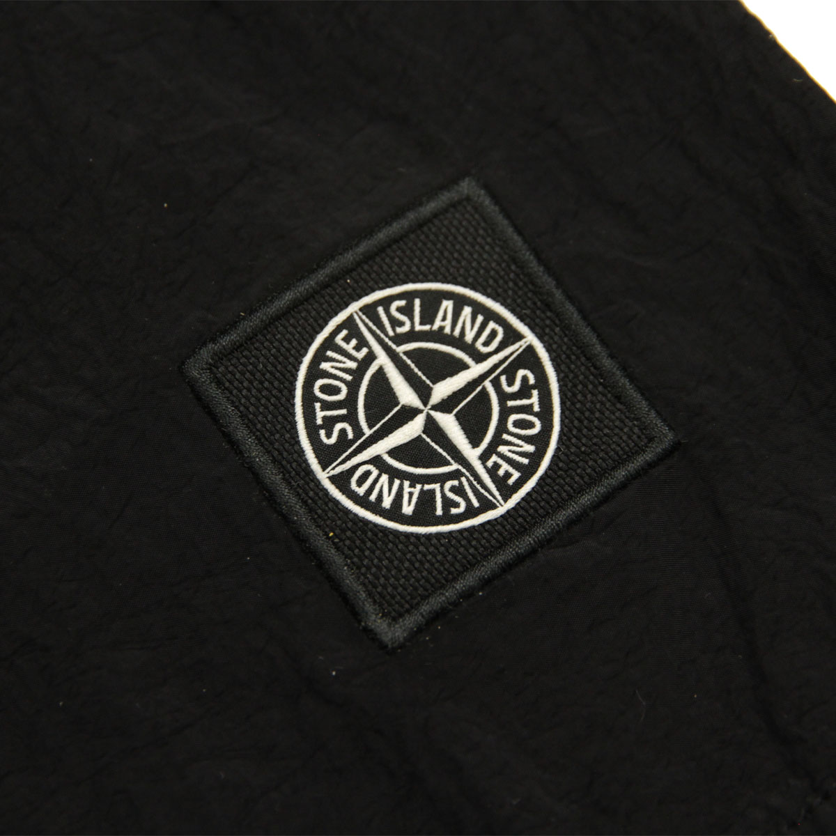 ���ȡ��󥢥����� ��� ������ѥ�� ������ STONE ISLAND �ʥ����� ���� ���� ���硼�ȥѥ�� NYLON METAL IN ECONYL REGENERATED NYLON GARMENT DYED SWIM SHORT PANTS BLACK B100004 S0043 V0029 AB4B B1C C2D D4E E13F