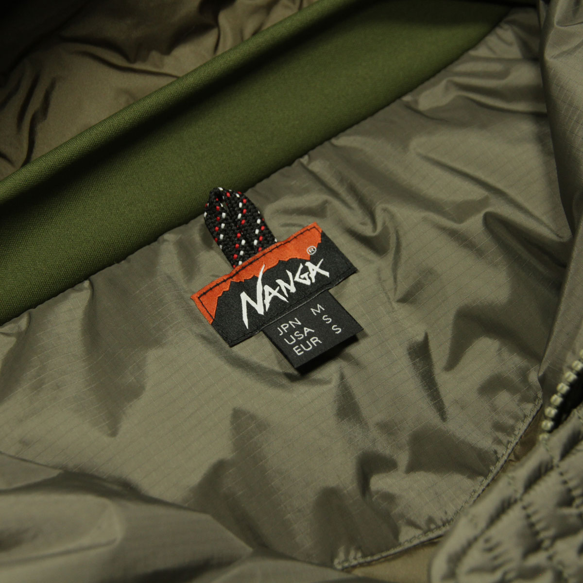 �ʥ� ��� �����󥸥㥱�å� ��������Ź NANGA �������� ���㥱�å� ������ �������� AURORA TEX DOWN FIELD HALF COATJACKET ND2441-1C006 M.GRY MOCA.GREY A16B B1C C1D D4E E02F