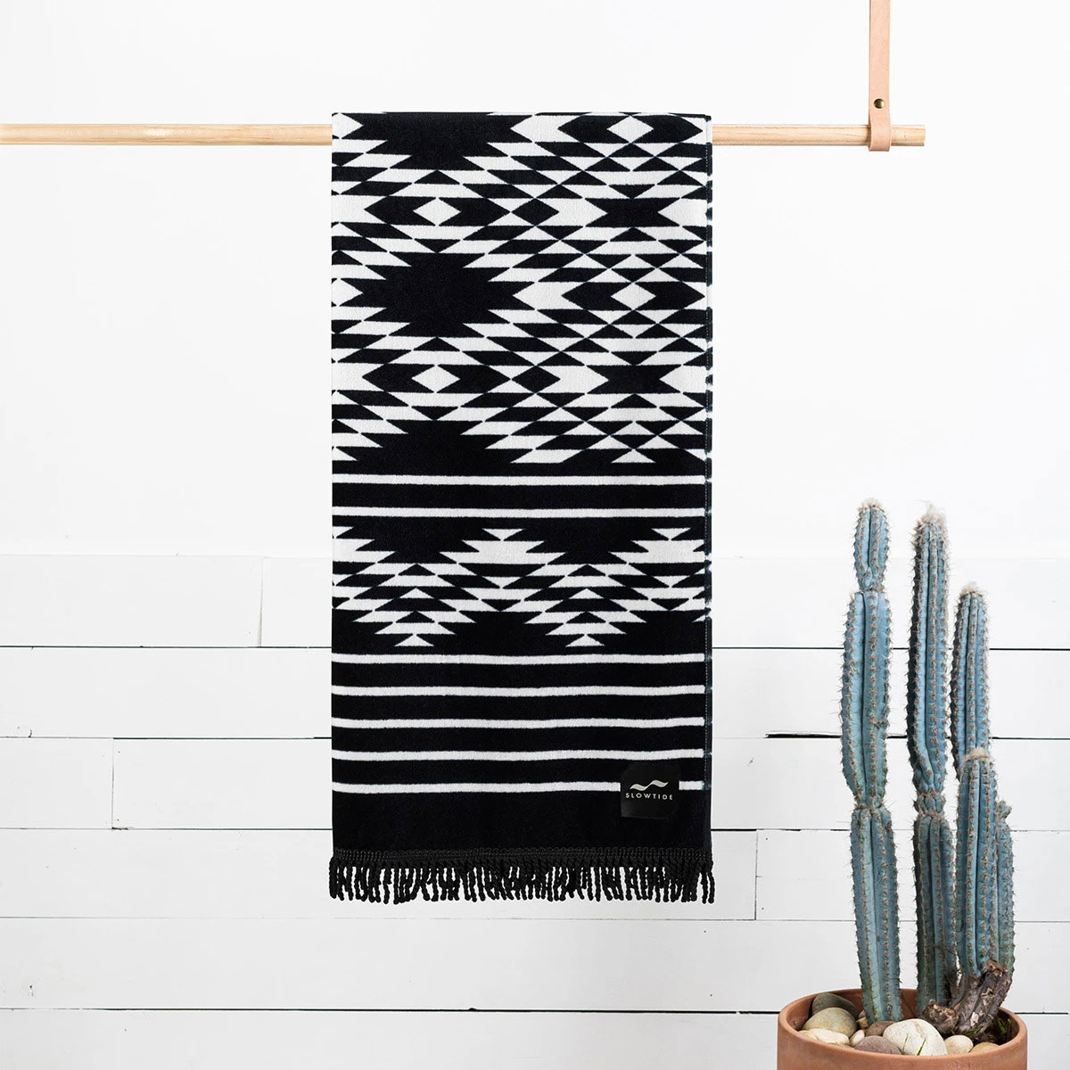 ������������ ������ ��������Ź SLOWTIDE ������ �ӡ��������� BADLANDS BEACH TOWEL ST334 BLACK A97B B3C CBD D0E E13F