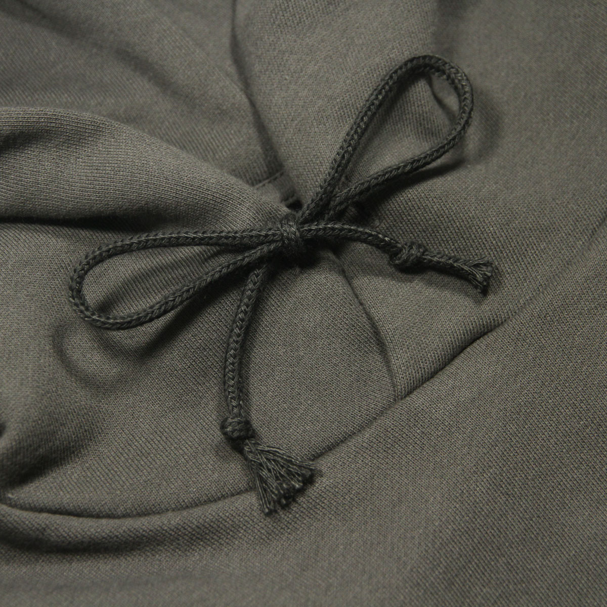 �ݡ��顼 �ѡ����� ��� ��������Ź POLER �ȥåץ� �ץ륪���С��ѡ����� ���� STATE APPLIQUE PULLOVER HOOD CHARCOAL GRAY D 223MCV0034-CRG A79B B1C C1D D5E E02F