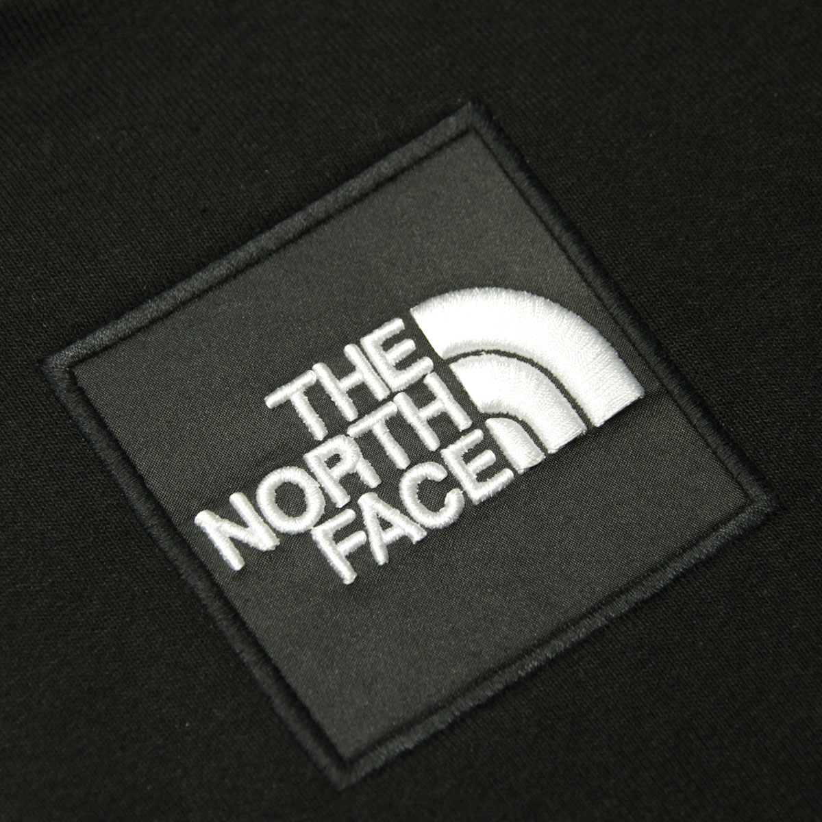 �Ρ����ե����� �ѡ����� ��� ������ THE NORTH FACE �ȥåץ� �إӡ��������� �ץ륪���С� �ա��ǥ��� M HEAVYWEIGHT BOX PULLOVER HOODIE NF0A7QC2 KX7 TNF BLACK/TNF BLACK A14B B1C C1D D5E E13F