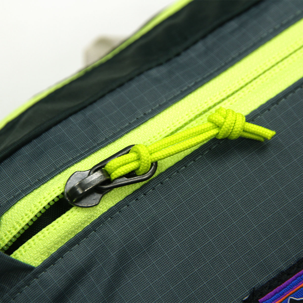 �ѥ����˥� ��� ��ǥ����� �ܥǥ��Хå� ������ patagonia ���Ф� �ߥ� �ҥåץѥå� ULTRALIGHT BLACK HOLE MINI HIP PACK BAG 1L 49447 NUVG NOUVEAU GREEN