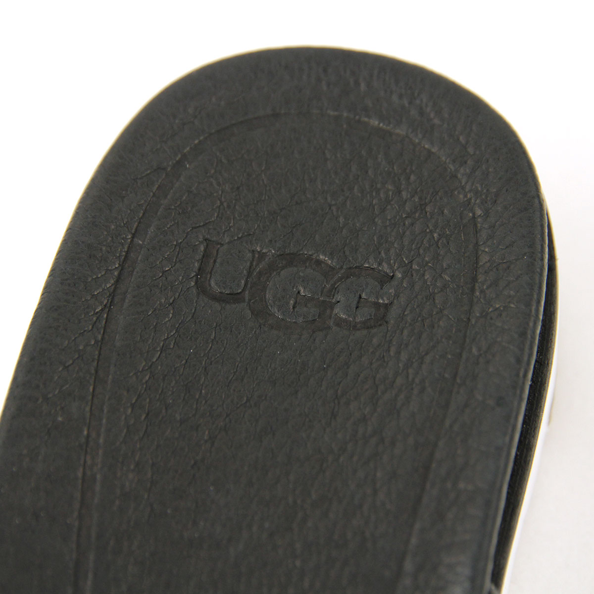 ���� ������� ��ǥ����� ������ UGG ���� KARI 1090383-BLK BLACK A31B B1C C4D D3E E13F
