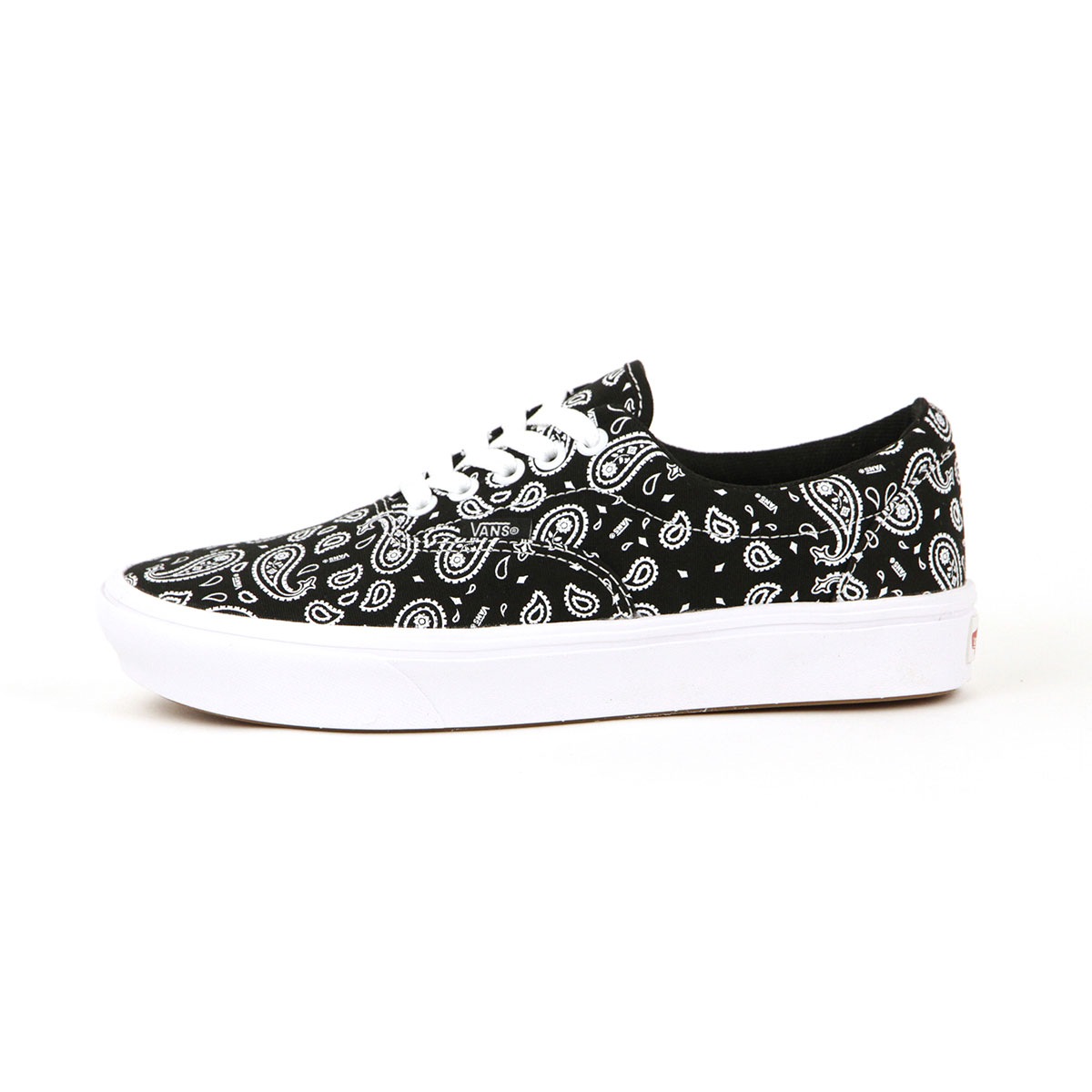 �Х� ���ˡ����� ��� ��������Ź VANS ���ˡ����� ����ե����å��� ���� VANS COMFYCUSH ERA (PAISLEY) BLACK/TRUE WHITE VN0A3WM942L A33B B1C C4D D2E E13F