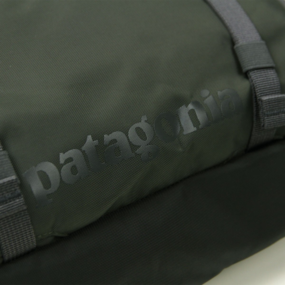 �ѥ����˥� ��� ��ǥ����� ����󥰥Хå� ������ patagonia ���Ф� ���������Хå� ATOM SLING BAG 8L 48262 SMDB SMOLDER BLUE