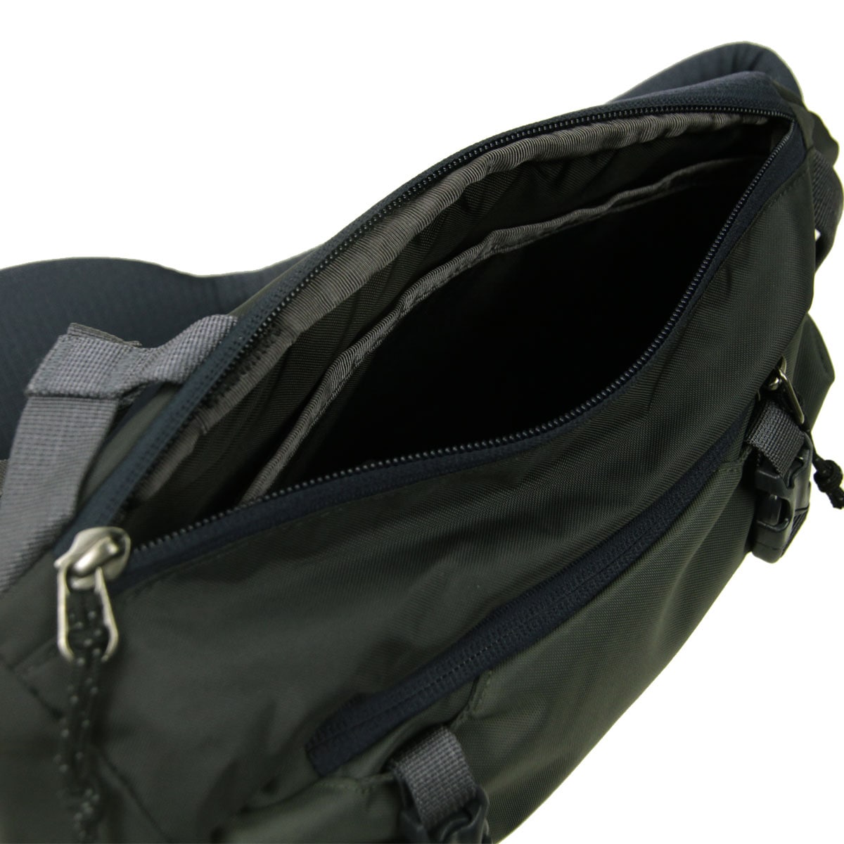 �ѥ����˥� ��� ��ǥ����� ����󥰥Хå� ������ patagonia ���Ф� ���������Хå� ATOM SLING BAG 8L 48262 SMDB SMOLDER BLUE