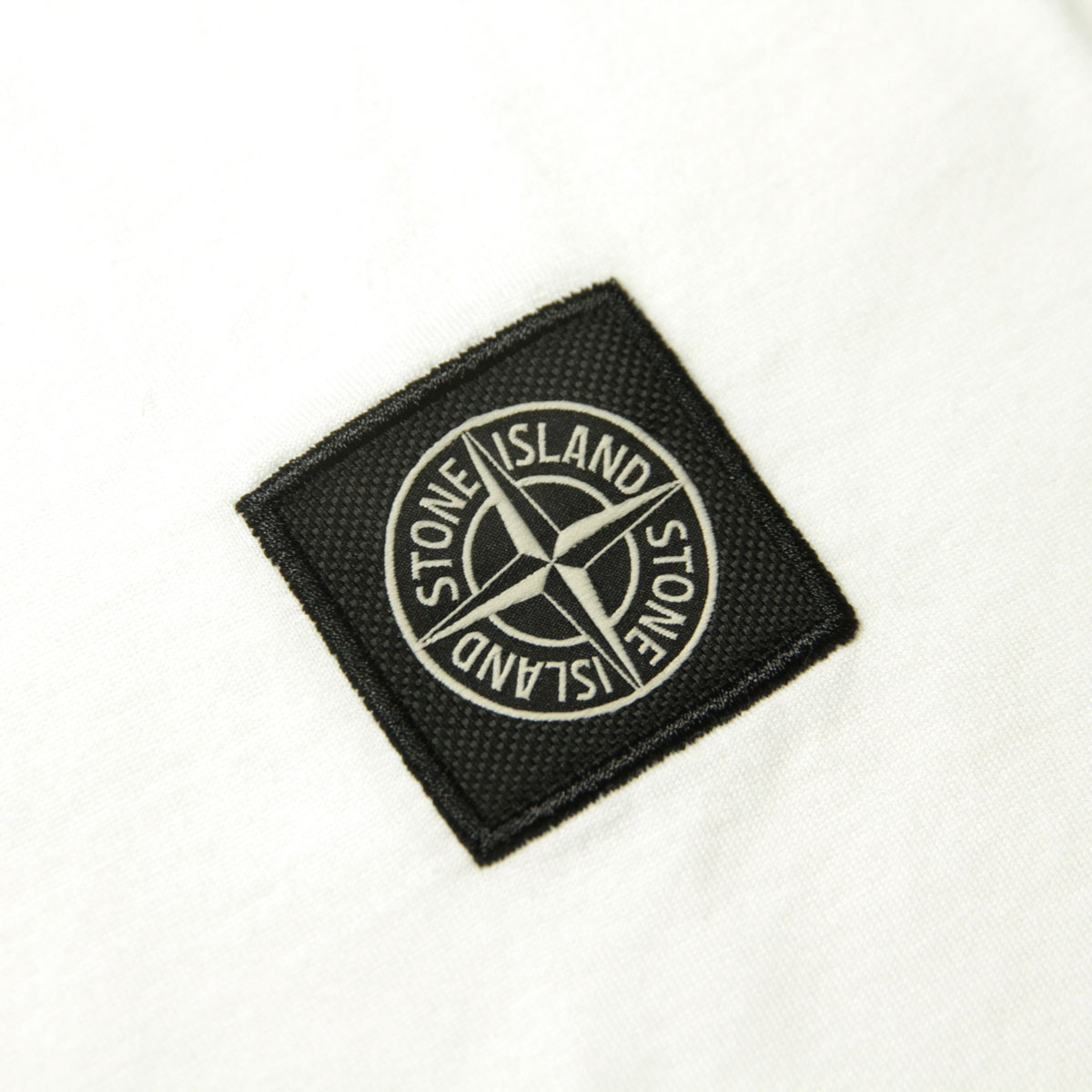 ���ȡ��󥢥����� ��� ȾµT����� ������ STONE ISLAND ���롼�ͥå� ���� T����� 60/2 COTTON JERSEY SHORT SLEEVE T-SHIRT 2100027 S0013 V0001 WHITE AB4B B1C C1D D1E E01F